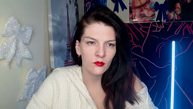 Snapshot of VanessaRey_ chatting on 01/13/26, 08:08 VanessaRey online show from 01/13/26, 08:08