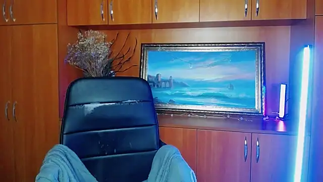 Snapshot of VanessaRey_ chatting on 02/09/26, 02:26 VanessaRey online show from 02/09/26, 02:26