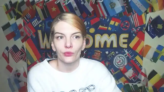 Snapshot of VanessaRey_ chatting on 03/03/26, 05:19 VanessaRey online show from 03/03/26, 05:19