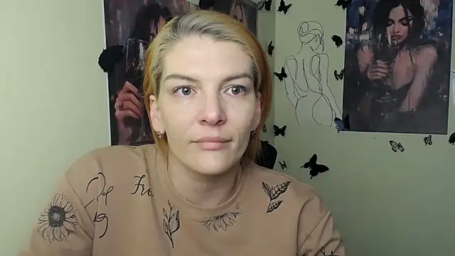 Snapshot of VanessaRey_ chatting on 03/17/26, 08:50 VanessaRey online show from 03/17/26, 08:50