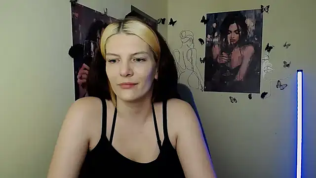 VanessaRey  online show from 04/25/26, 06:27