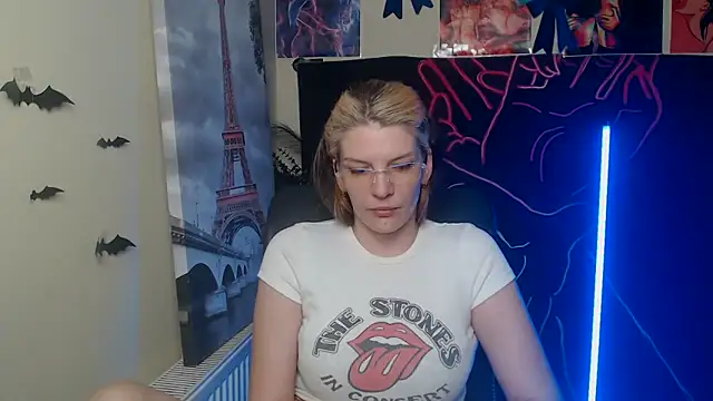 VanessaRey  online show from 04/30/26, 08:57