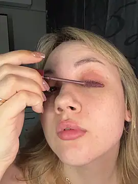 Snapshot of mollygirll chatting on 04/04/26, 08:06 mollygirll online show from 04/04/26, 08:06