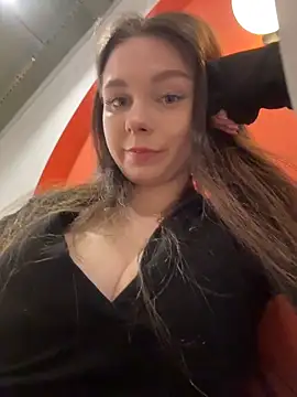 MilaBee online show from 03/04/26, 11:16