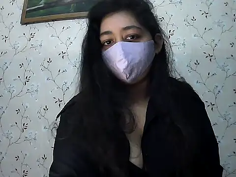 Snapshot of sonali4 chatting on 10/15/25, 11:54 sonali4 online show from 10/15/25, 11:54