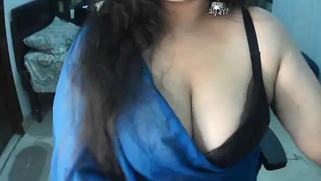 Snapshot of sonali4 chatting on 06/14/26, 11:23 sonali4 online show from 06/14/26, 11:23