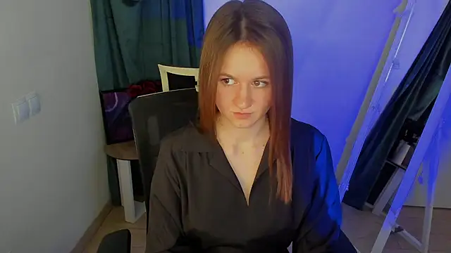 Catherine e online show from 11/23/25, 08:08