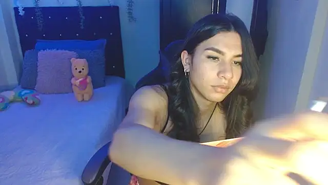 Snapshot of Lyaa_Cute chatting on 02/23/26, 02:42 Lyaa Cute online show from 02/23/26, 02:42