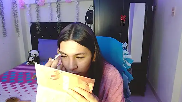 Lyaa Cute online show from 05/13/26, 03:59