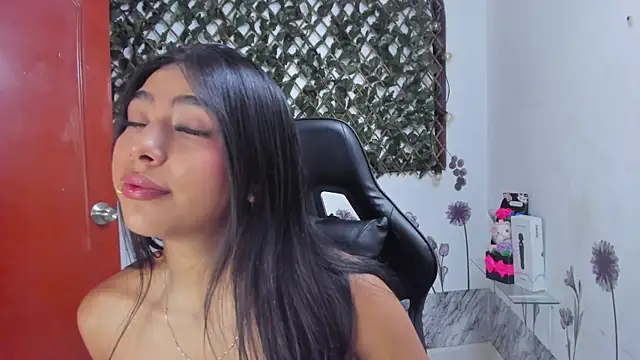 Sarahbrowm  online show from 11/09/25, 10:08