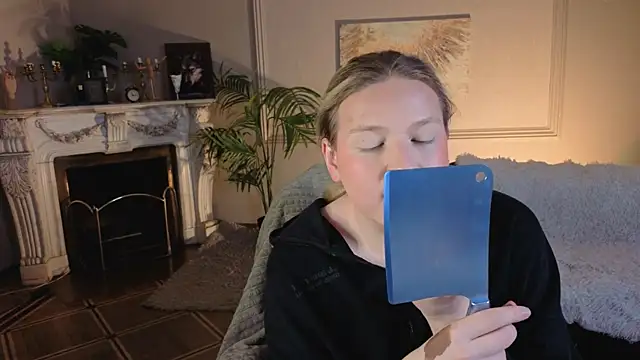 Jes Solar online show from 11/22/25, 09:03