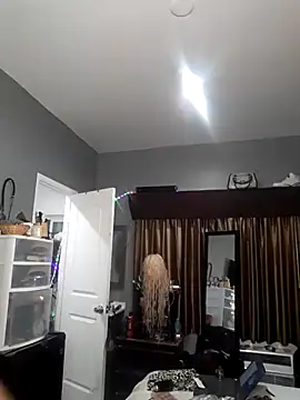 Snapshot of ItsBarbieBitcxxxx69 chatting on 12/16/25, 04:06 ItsBarbieBitcxxxx69 online show from 12/16/25, 04:06