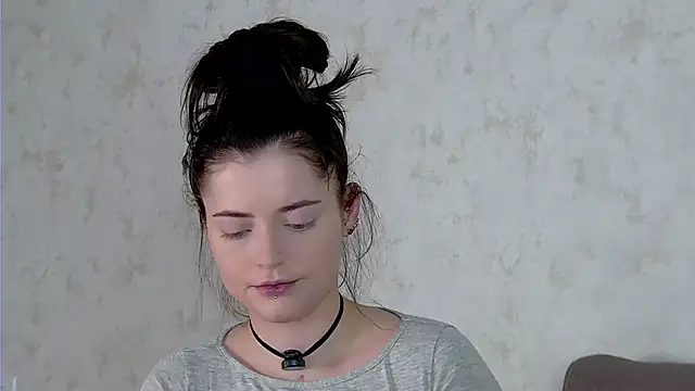 Snapshot of AshleyD_ chatting on 03/13/26, 02:01 AshleyD online show from 03/13/26, 02:01