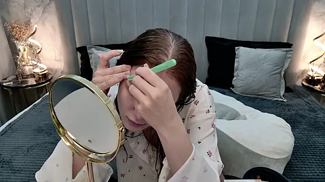 Snapshot of CarolineTenders chatting on 03/09/26, 01:20 CarolineTenders online show from 03/09/26, 01:20