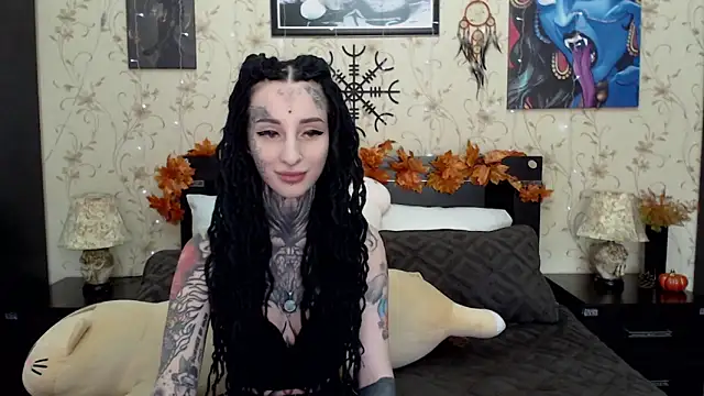 Snapshot of Velvetbat chatting on 10/16/25, 06:36 Velvetbat online show from 10/16/25, 06:36