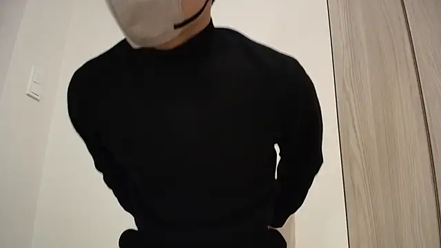 Snapshot of i_am_Hiro chatting on 03/07/26, 12:13 i am Hiro online show from 03/07/26, 12:13