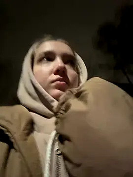 bambi lu online show from 11/11/25, 06:08