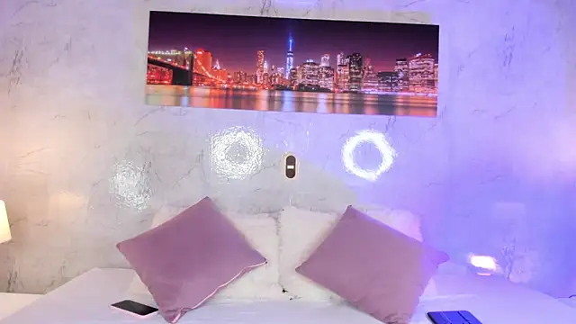 Snapshot of zaraquiinn chatting on 01/12/26, 02:11 zaraquiinn online show from 01/12/26, 02:11