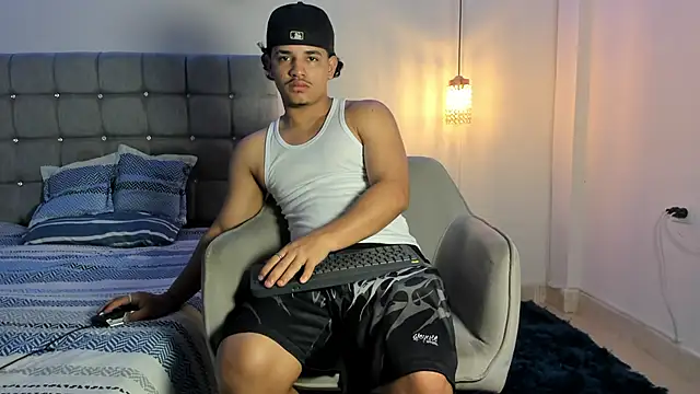 samxx muscle online show from 10/19/25, 03:23