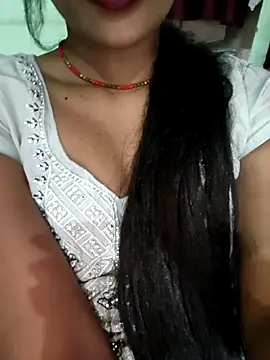 Eshwari Chopra online show from 04/24/26, 04:59