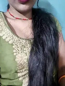 Eshwari Chopra online show from 04/25/26, 02:47
