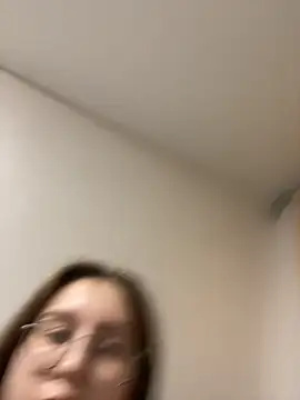 Vviikkssiikk online show from 10/26/25, 03:40