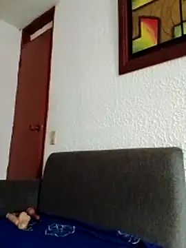 dulcewitch online show from 12/18/25, 08:04