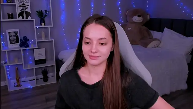 MelanieAlves online show from 04/29/26, 05:30