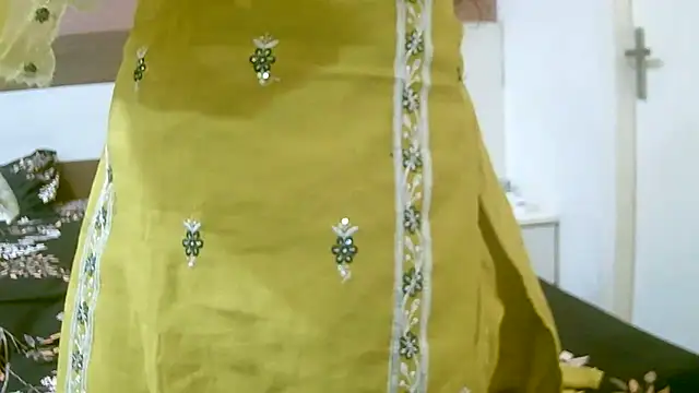 Snapshot of ragini_m_m_s chatting on 09/22/25, 02:57 ragini m m s online show from 09/22/25, 02:57