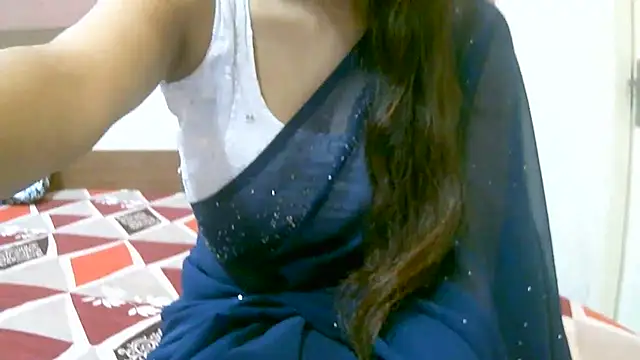 Snapshot of ragini_m_m_s chatting on 10/28/25, 03:10 ragini m m s online show from 10/28/25, 03:10