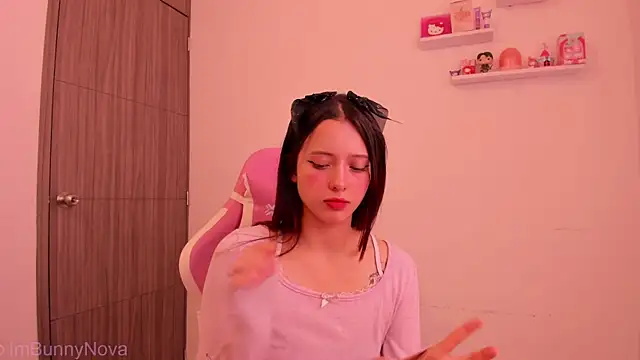 ImBunnyNova online show from 06/26/26, 03:38