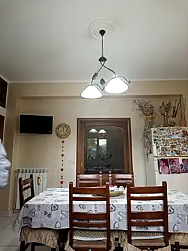 Alexis Bull online show from 10/15/25, 10:15