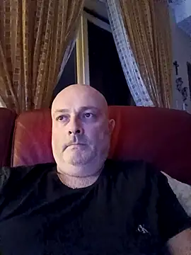 Snapshot of Alexis_Bull chatting on 01/07/26, 12:24 Alexis Bull online show from 01/07/26, 12:24