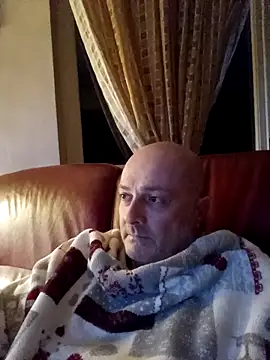 Snapshot of Alexis_Bull chatting on 01/07/26, 11:51 Alexis Bull online show from 01/07/26, 11:51