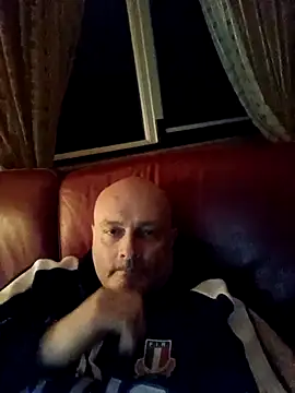 Snapshot of Alexis_Bull chatting on 02/19/26, 11:45 Alexis Bull online show from 02/19/26, 11:45