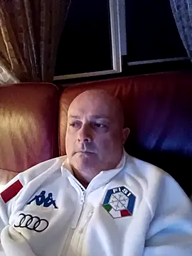 Snapshot of Alexis_Bull chatting on 02/22/26, 11:25 Alexis Bull online show from 02/22/26, 11:25