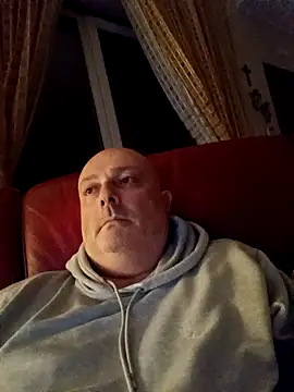 Snapshot of Alexis_Bull chatting on 03/18/26, 12:03 Alexis Bull online show from 03/18/26, 12:03