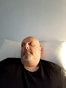 Snapshot of Alexis_Bull chatting on 04/15/26, 11:49 Alexis Bull online show from 04/15/26, 11:49