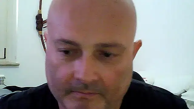 Snapshot of Alexis_Bull chatting on 04/21/26, 02:12 Alexis Bull online show from 04/21/26, 02:12