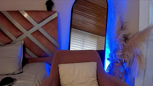 viol collins   online show from 11/01/25, 08:00