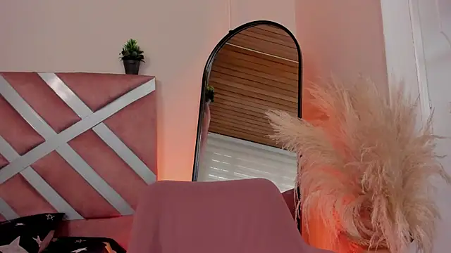 viol collins   online show from 12/20/25, 07:10