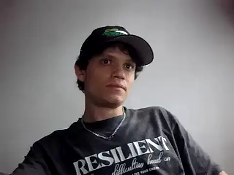 Snapshot of santihot089 chatting on 03/19/25, 10:42 santihot089 online show from 03/19/25, 10:42