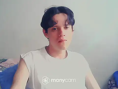 Snapshot of santihot089 chatting on 09/14/25, 09:03 santihot089 online show from 09/14/25, 09:03