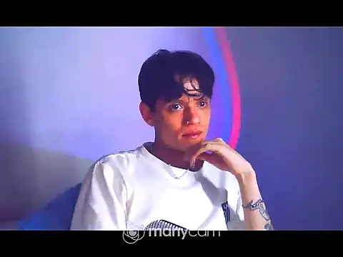 Snapshot of santihot089 chatting on 02/12/26, 04:40 santihot089 online show from 02/12/26, 04:40