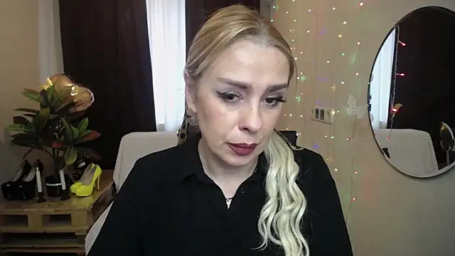 KatrinaCharm online show from 03/22/25, 01:19