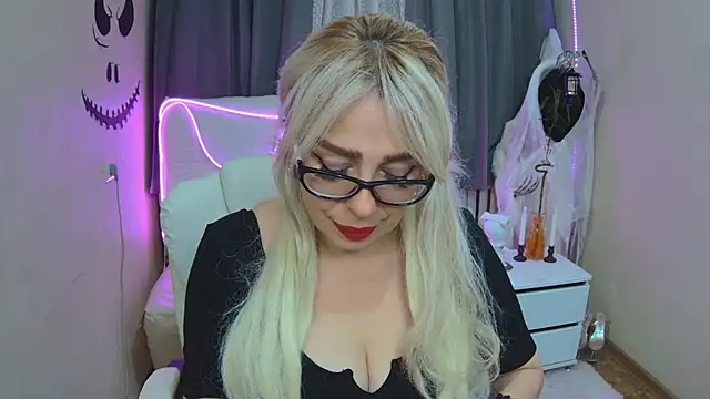 KatrinaCharm online show from 10/15/25, 06:57