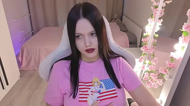 Snapshot of Betty__Davvis chatting on 01/08/26, 01:13 Betty Davvis online show from 01/08/26, 01:13