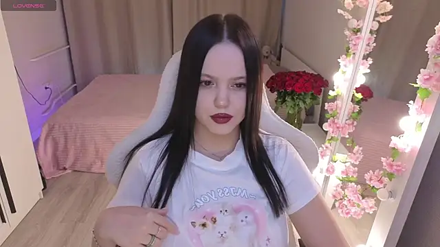 Snapshot of Betty__Davvis chatting on 01/13/26, 01:16 Betty Davvis online show from 01/13/26, 01:16