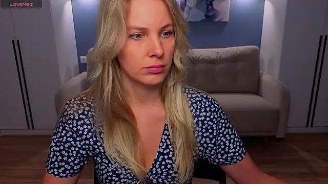 MelanieBennett online show from 06/18/26, 06:46