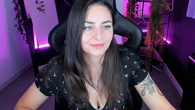 ValeriiMills online show from 10/09/25, 11:47